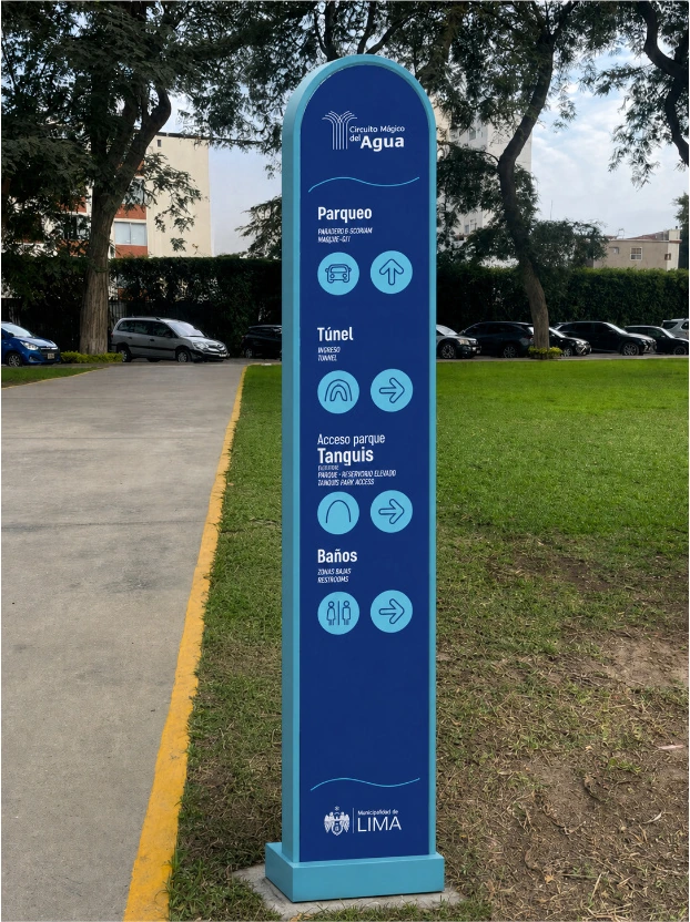 Mockup del tótem direccional propuesto para parqueo, túnel, acceso al parque Tangüis y baños